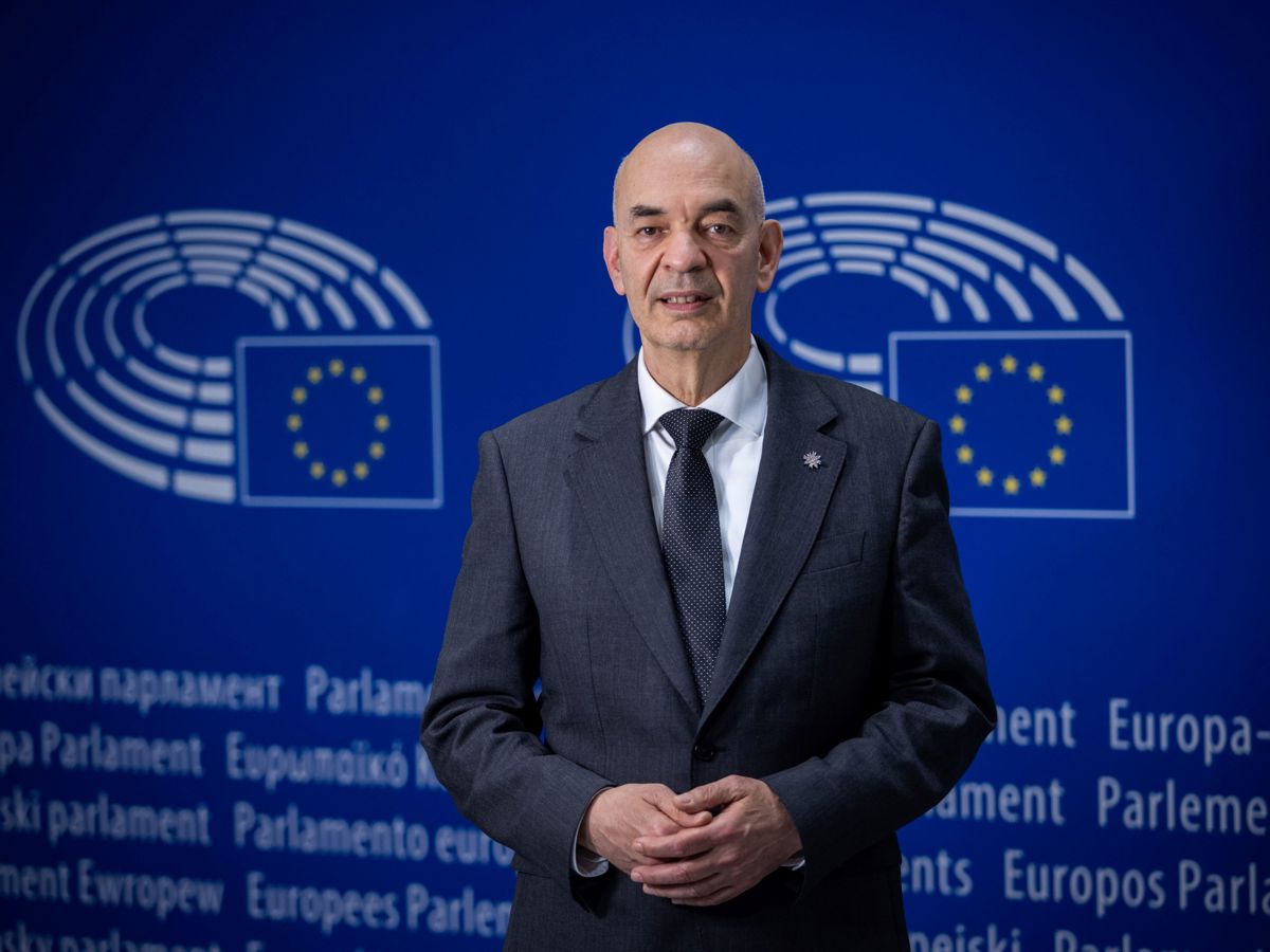 Minister of Transport, Communications and Works, Mr Alexis Vafeades