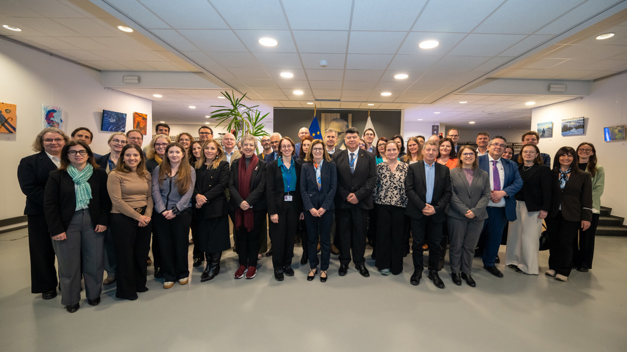 Family photo of the Meeting of Director-Generals for Vocational Training